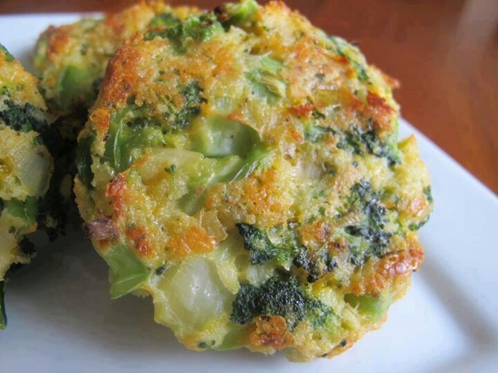 Broccoli & Cheese Twice Baked Potatoes