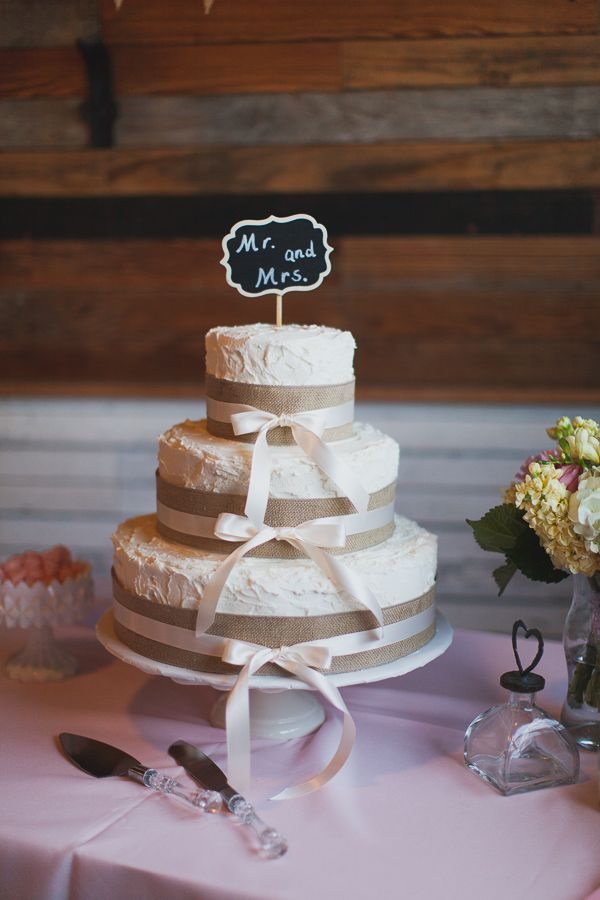 Burlap Wedding Cake Ideas