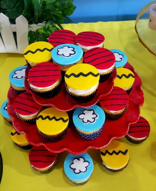 Charlie Brown Cupcake Wrappers