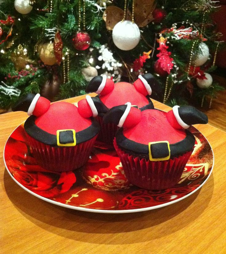 Christmas Cupcakes Santa Upside Down