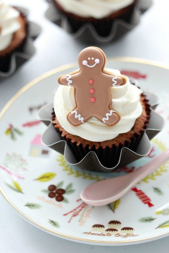 Christmas Cupcakes with Coconut