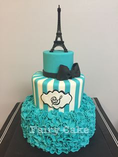 Eiffel Tower Themed Birthday Cakes