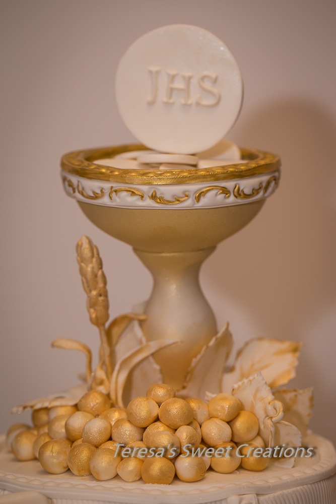 First Holy Communion Chalice Cakes