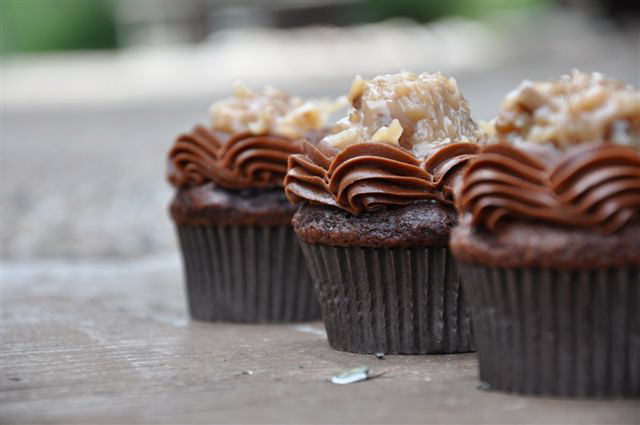 10 Photos of German Chocolate Cake Mix Cupcakes