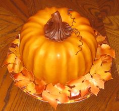 Halloween Pumpkin Bundt Cake