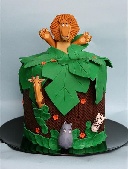 Madagascar Birthday Cake
