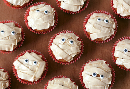 Mummy Cupcakes