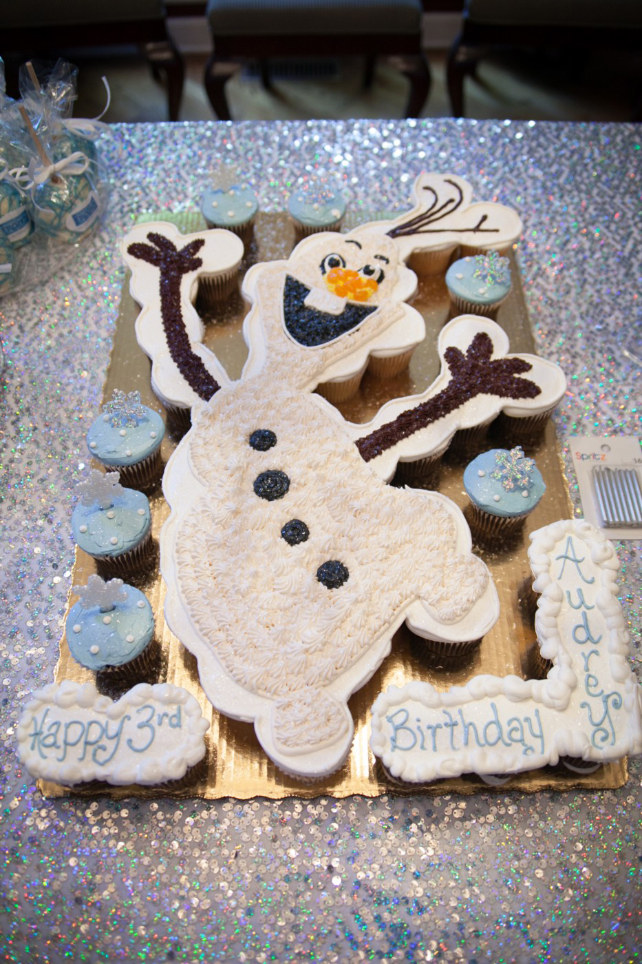 Olaf Birthday Cake Cupcakes