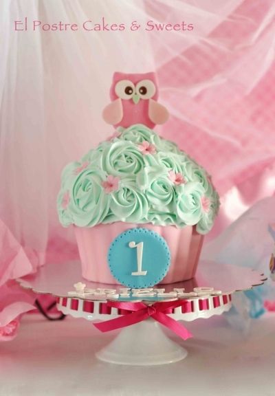 Owl Giant Cupcake Cake