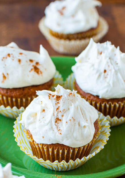 Pumpkin Spice Cupcakes with Marshmallow Buttercream Frosting