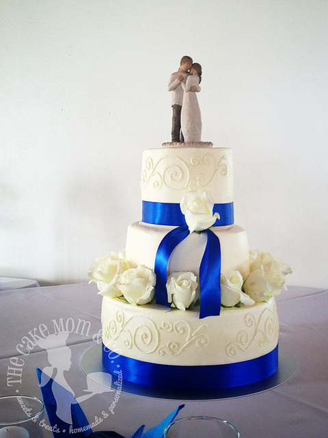 Royal Blue and Ivory Wedding Cake