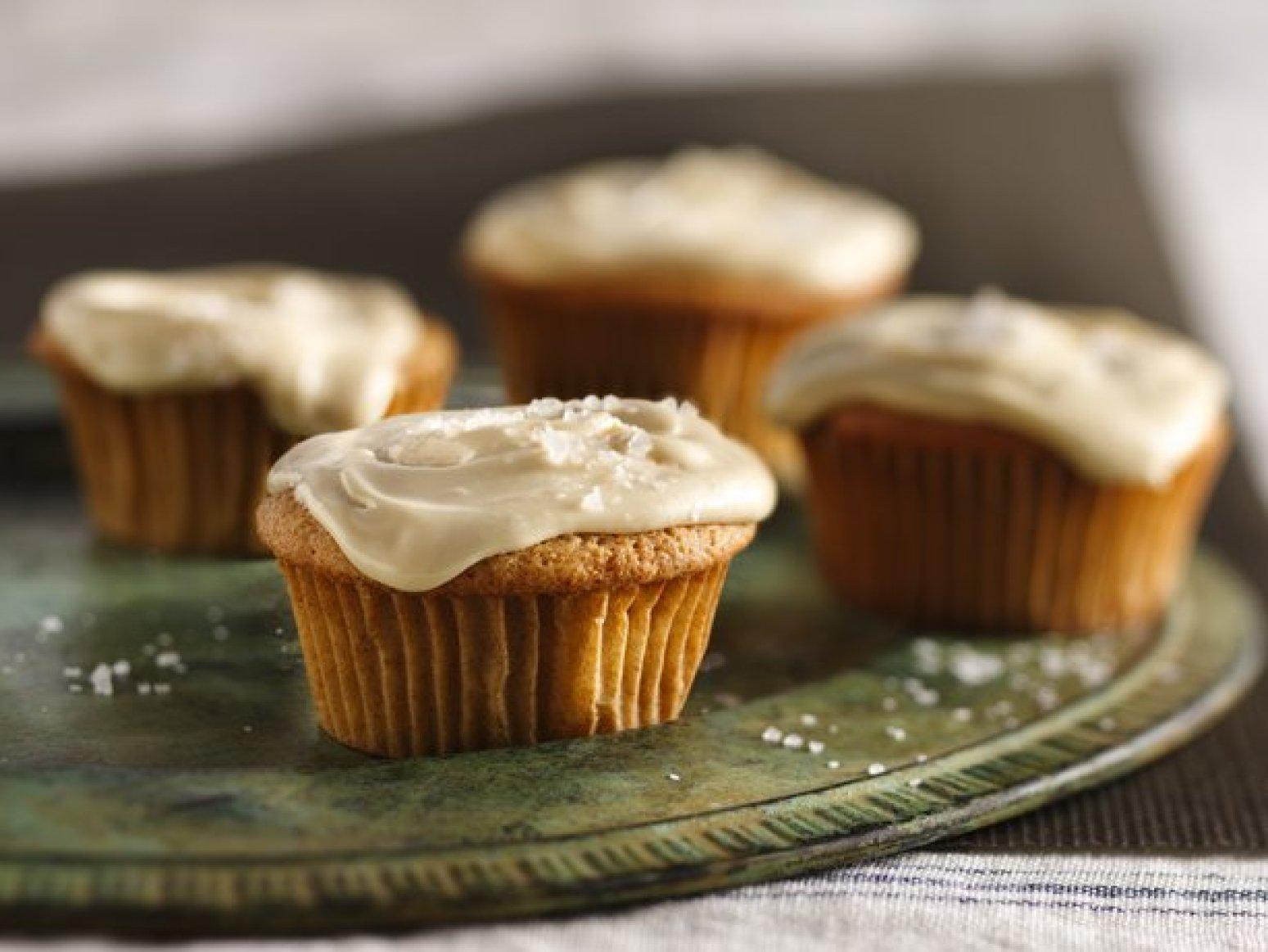 Salted Caramel Apple Cupcakes with Frosting