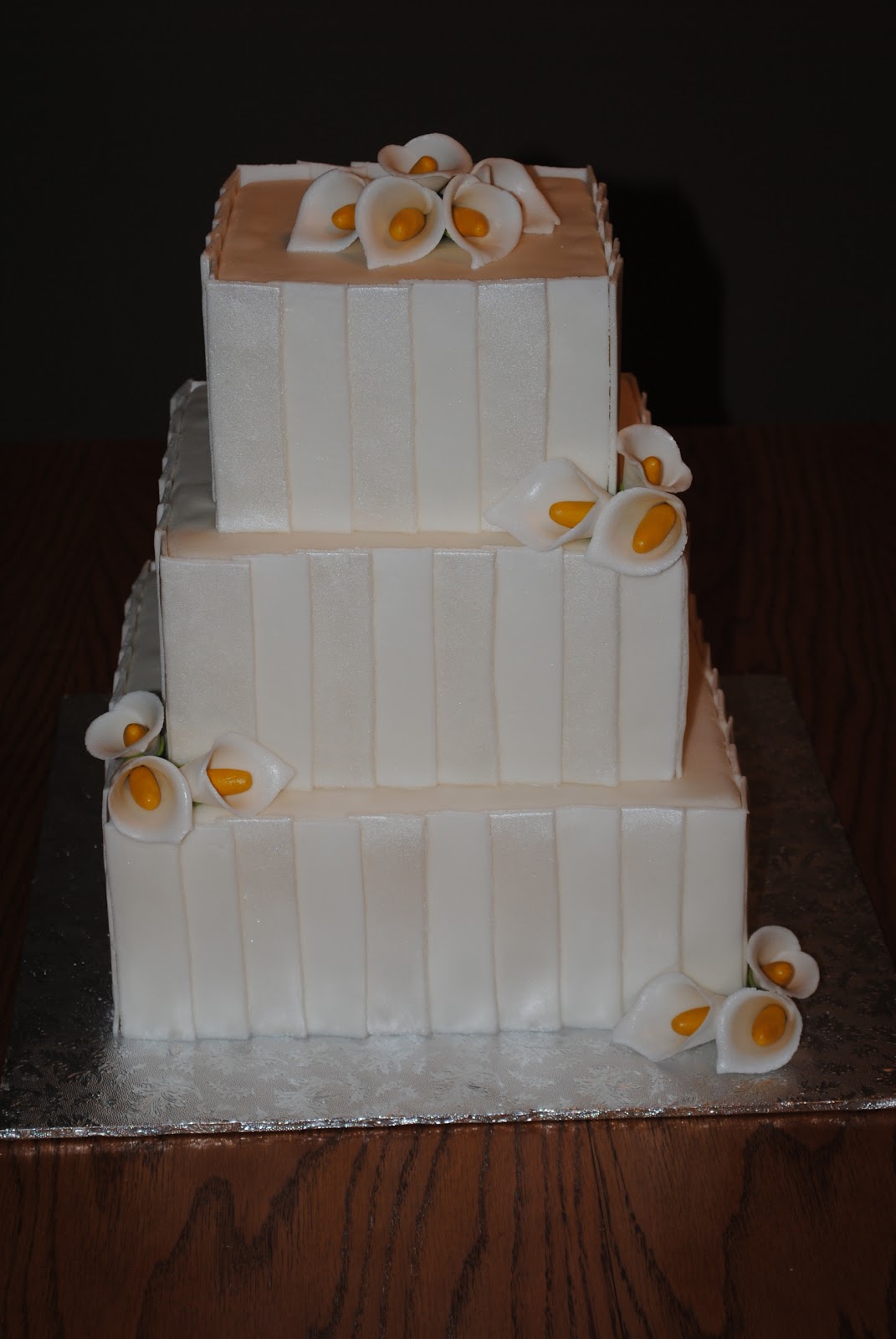 Square Wedding Cakes with Burlap