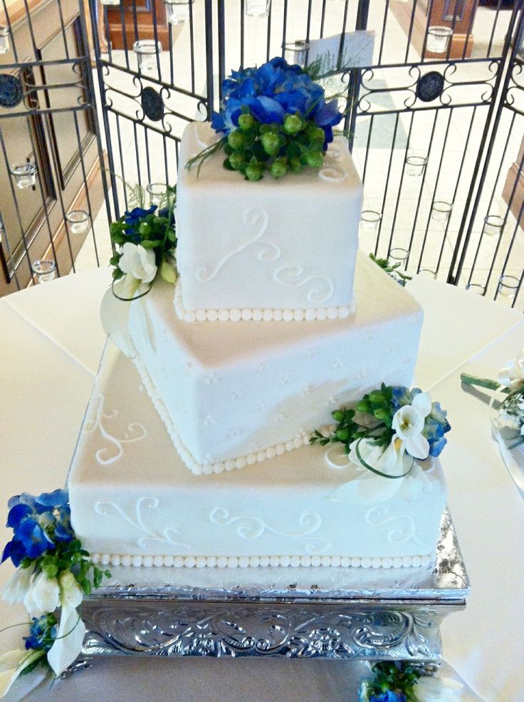Square Wedding Cakes with Buttercream Icing