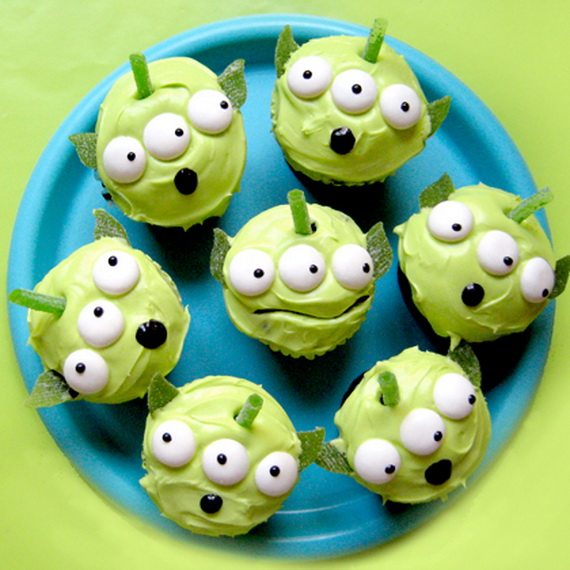Toy Story Alien Cupcakes Toy Story Alien Cupcakes