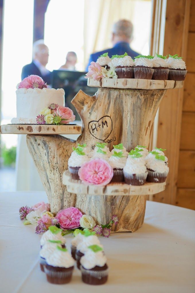 Tree Stump Wedding Cake Stand