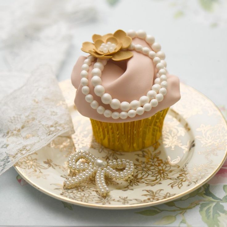 Vintage Pink Cupcake with Pearls