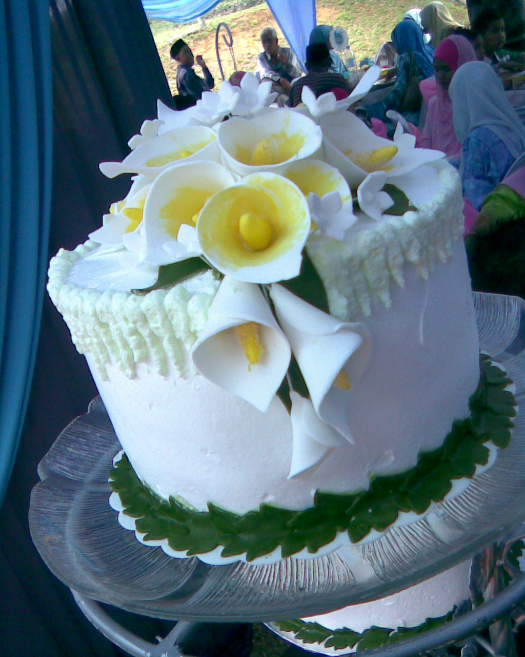 Wedding Cakes Decorated with Calla Lilies