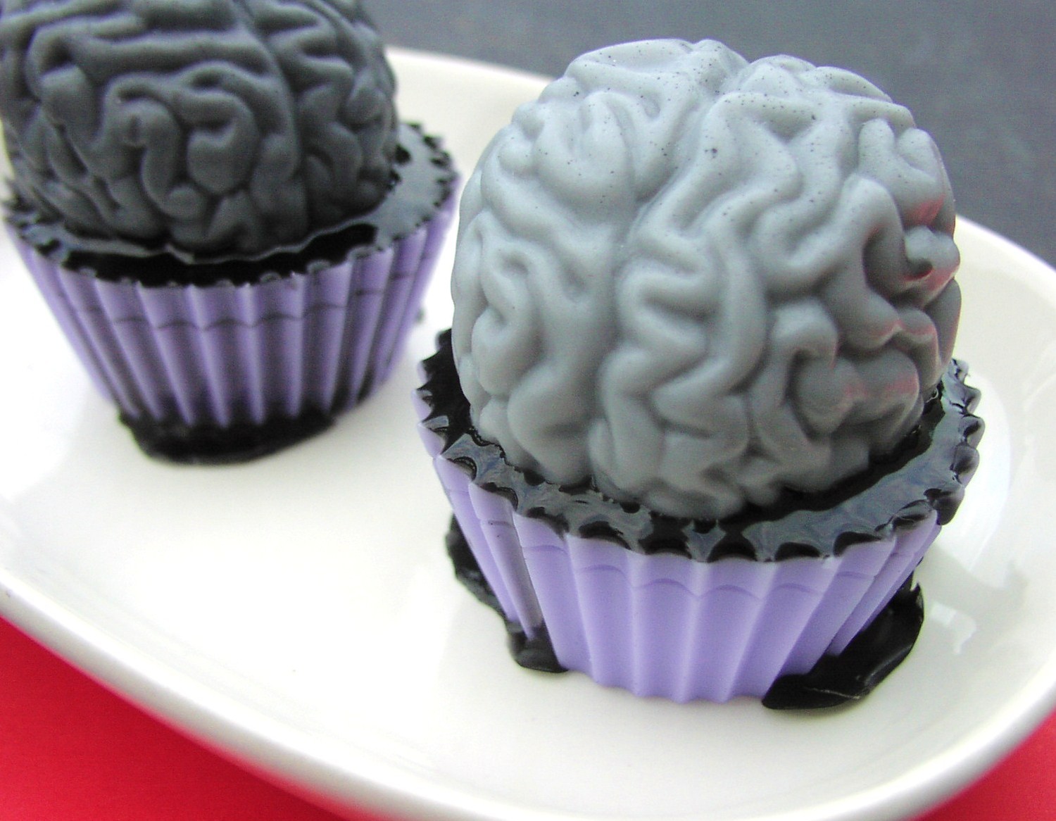 Zombie Brains Halloween Cupcakes