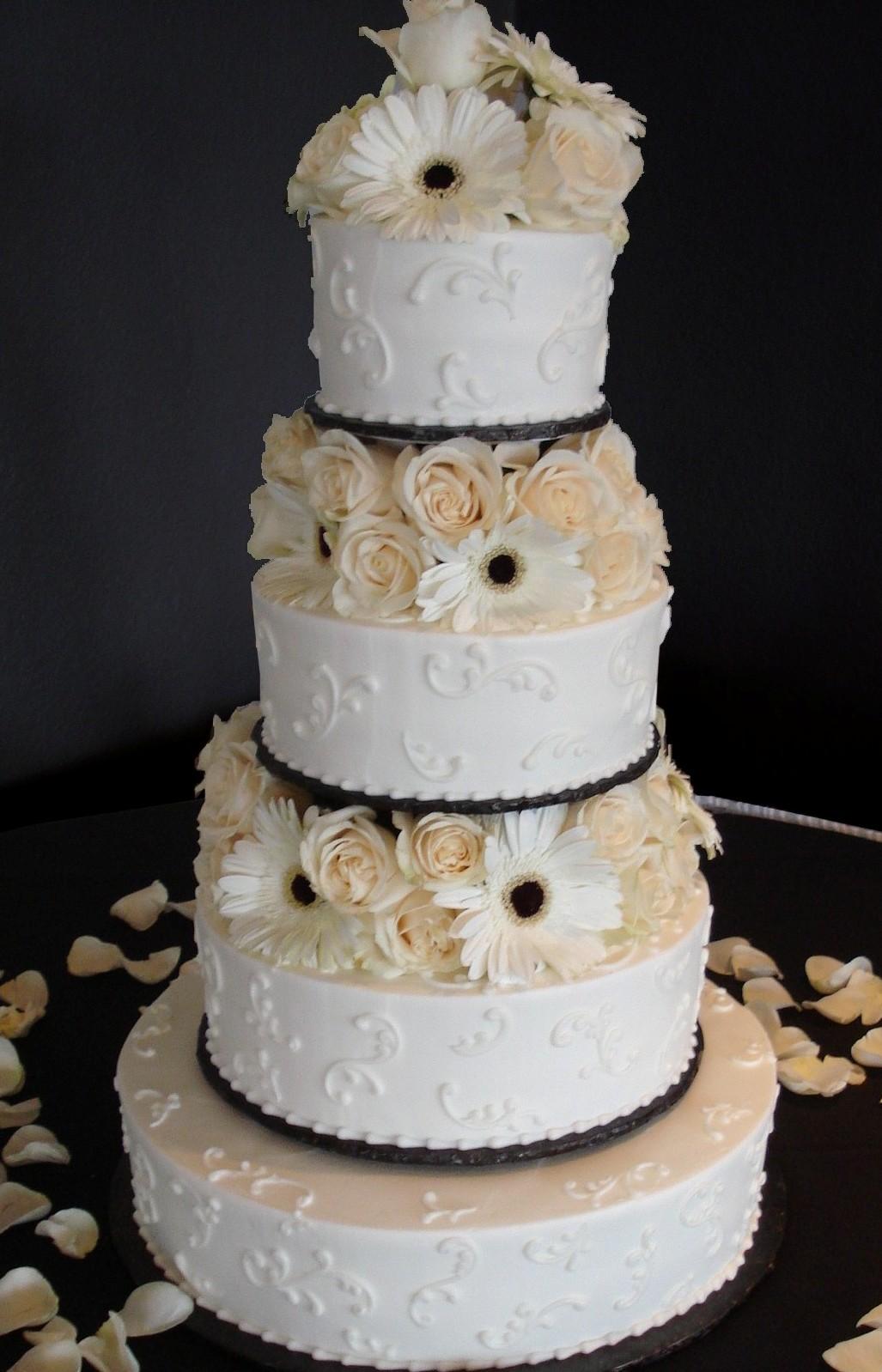 4 Tier Wedding Cake with Flowers