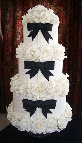 Black and White Wedding Cake with Bow Black and White Wedding Cake with Bow