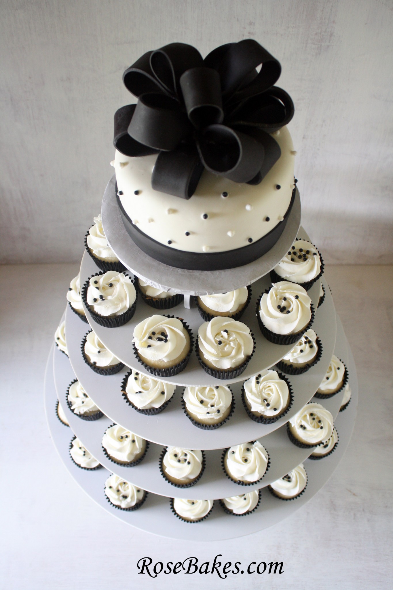 Black and White Wedding Cake with Cupcakes