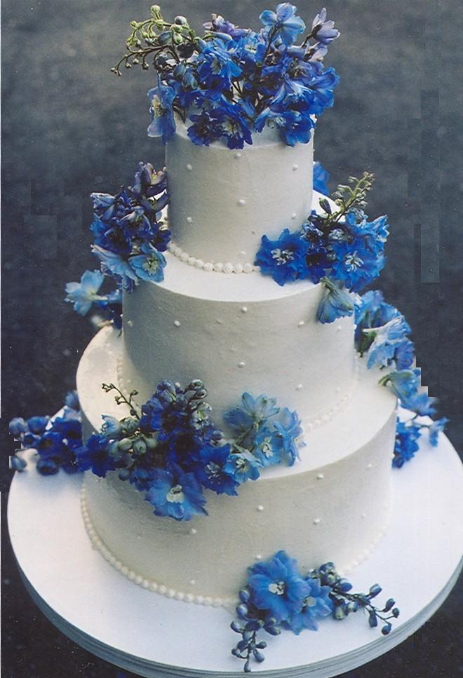 Blue and White Wedding Cake with Flowers