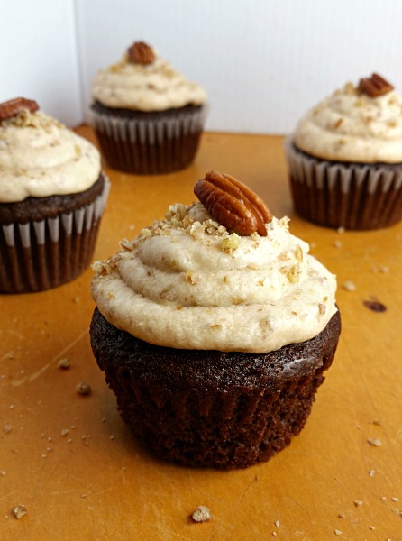 Bourbon Butter Pecan Cupcakes with Frosting