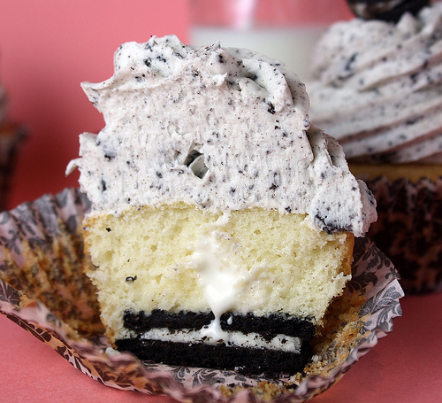 Cookies and Cream Cupcake Filling