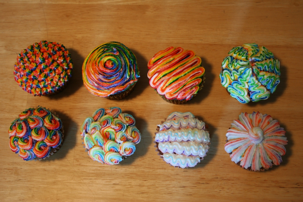 Cool and Easy Cupcake Frosting Designs