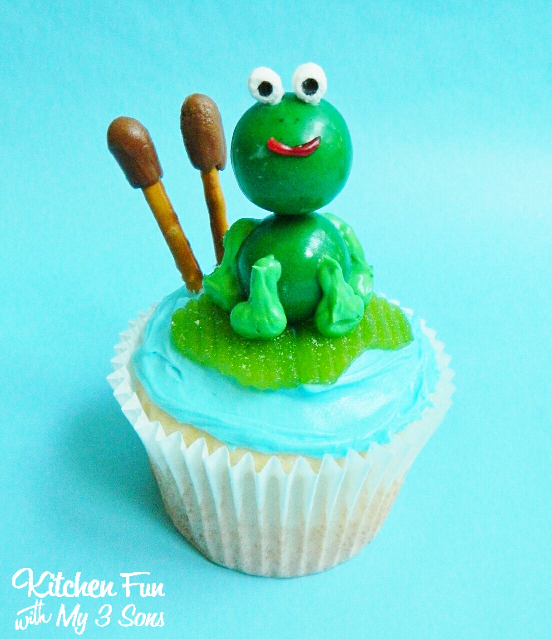 Cupcake Cake with Lily Pads and Frogs