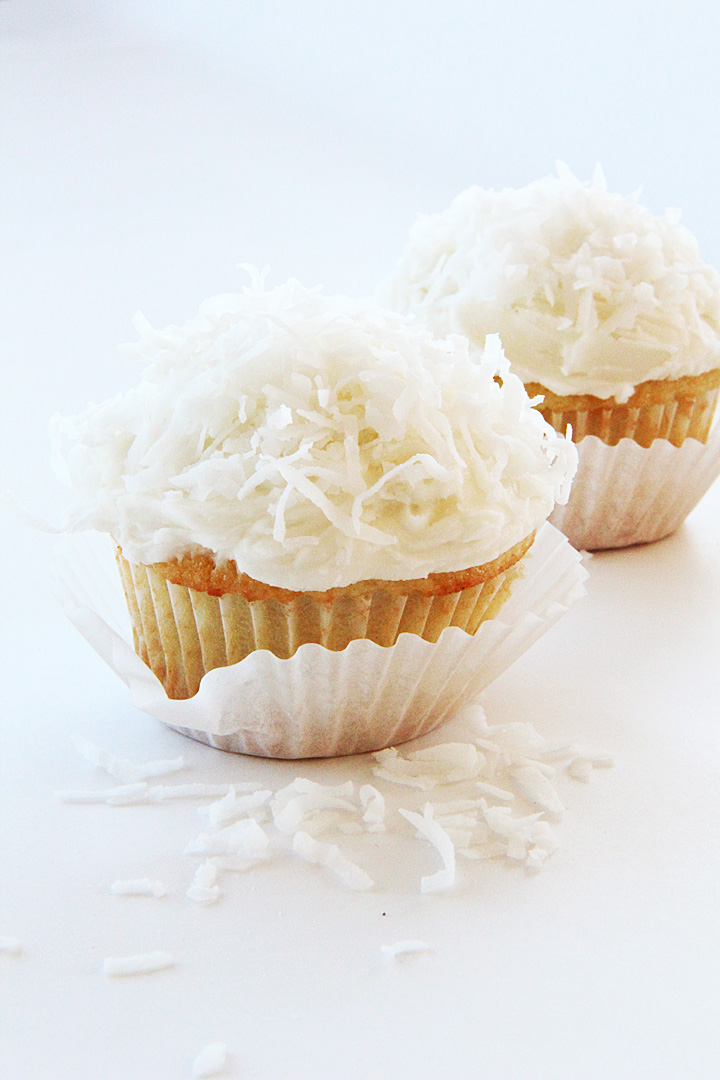 Cupcakes with Coconut Frosting