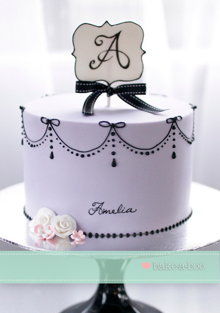 Diamonds and Pearls Theme Cake