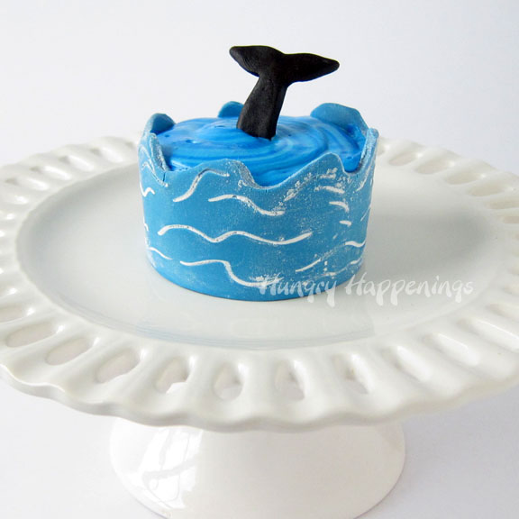 Edible Cupcake Wrapper Waves