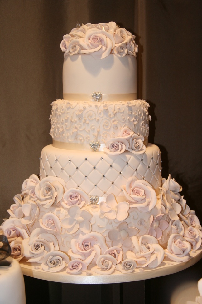 Elegant Wedding Cake