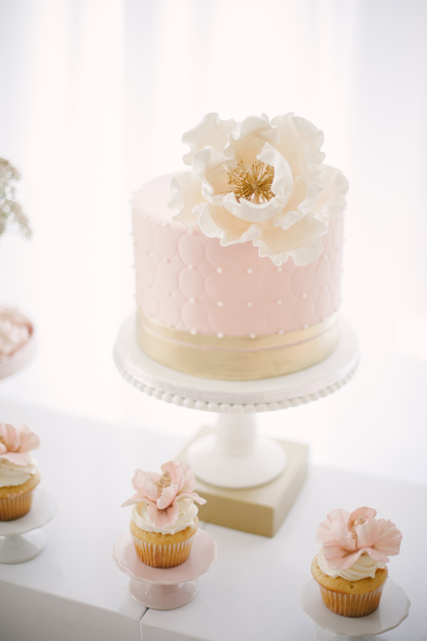 Gold and Blush Pink Wedding Cake