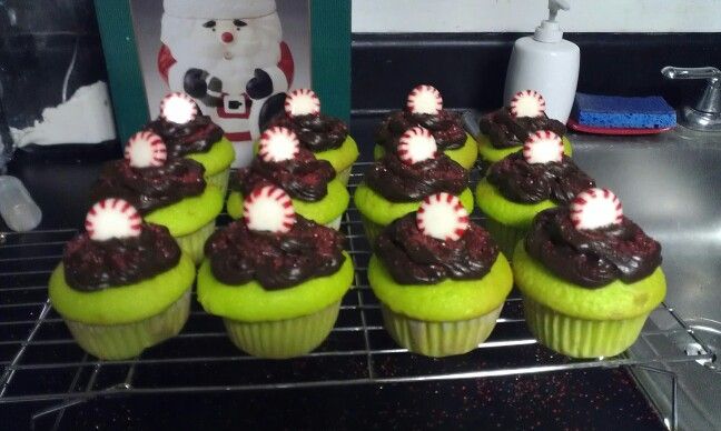 How the Grinch Stole Christmas Cupcakes How the Grinch Stole Christmas Cupcakes