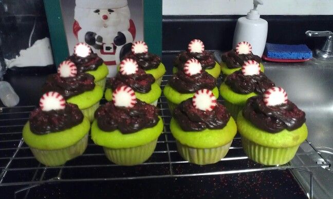 How the Grinch Stole Christmas Cupcakes