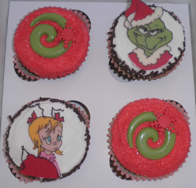 How the Grinch Stole Christmas Cupcakes