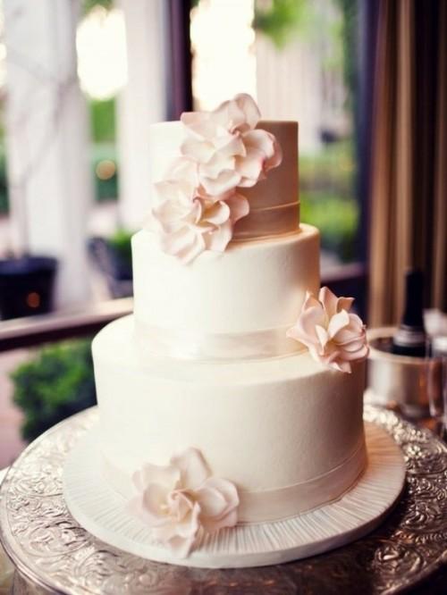 Light Pink and White Simple Wedding Cake