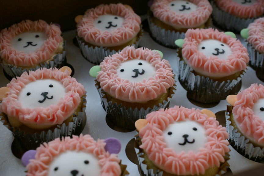 Lion Birthday Cupcakes Lion Birthday Cupcakes