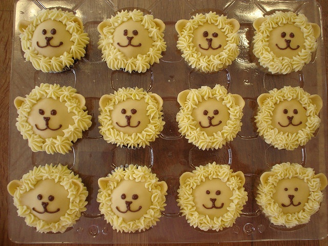 Lion Cupcakes Lion Cupcakes