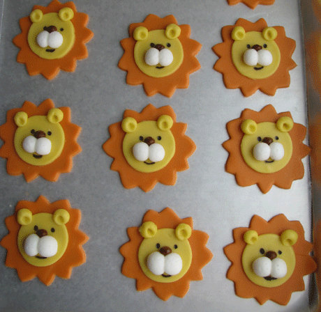 Lion Fondant Cupcake Topper