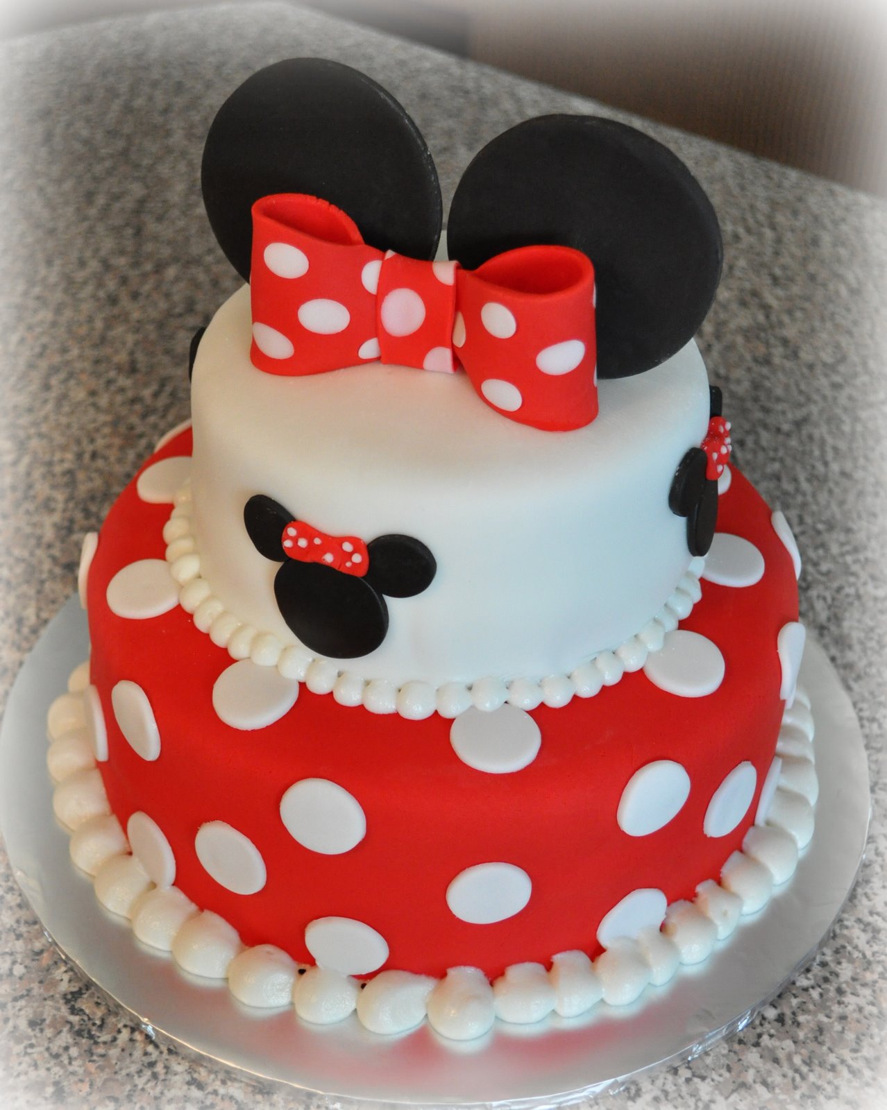 Minnie Mouse Birthday Cake