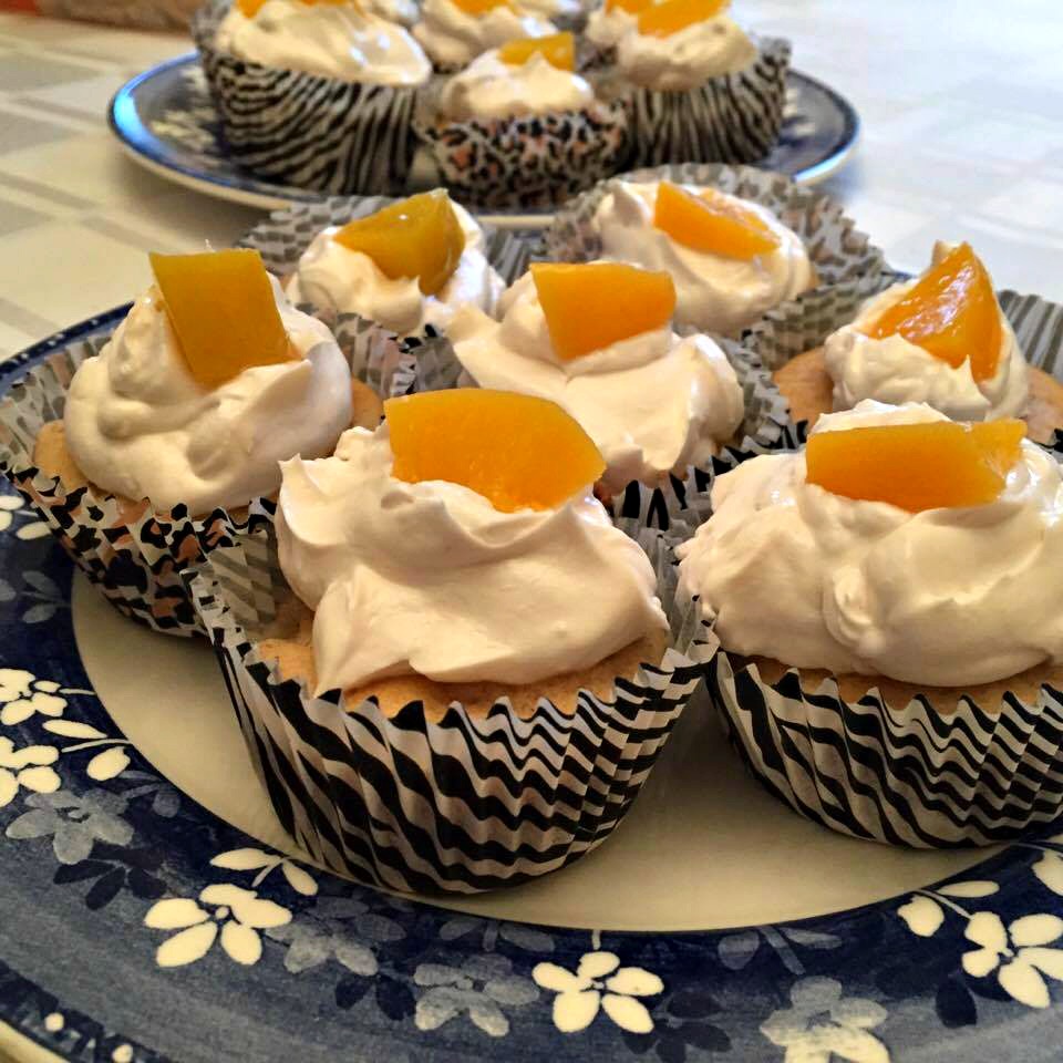 Peaches and Cream Cupcakes Recipe