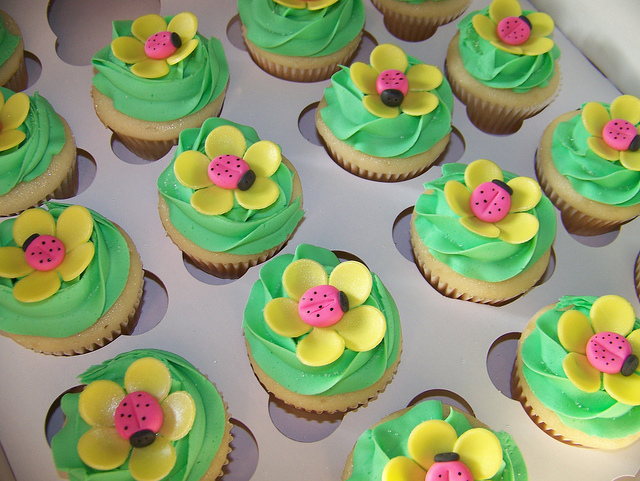 Pink Ladybugs Cupcakes