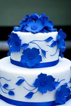 Royal Blue and White Wedding Cake