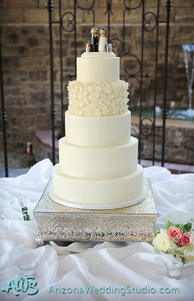 Simple Wedding Cakes with Buttercream