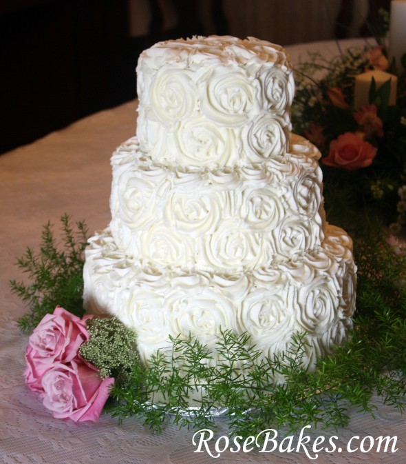 Wedding Cake Buttercream Roses