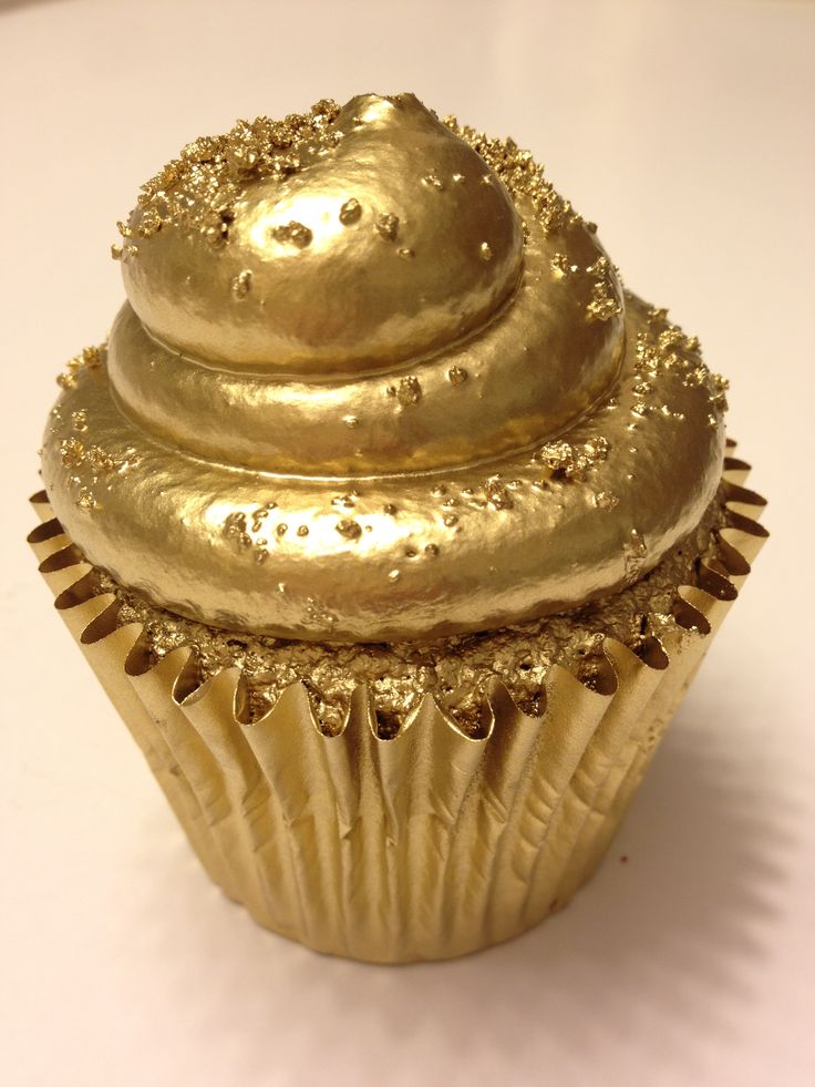 White and Gold Cupcakes